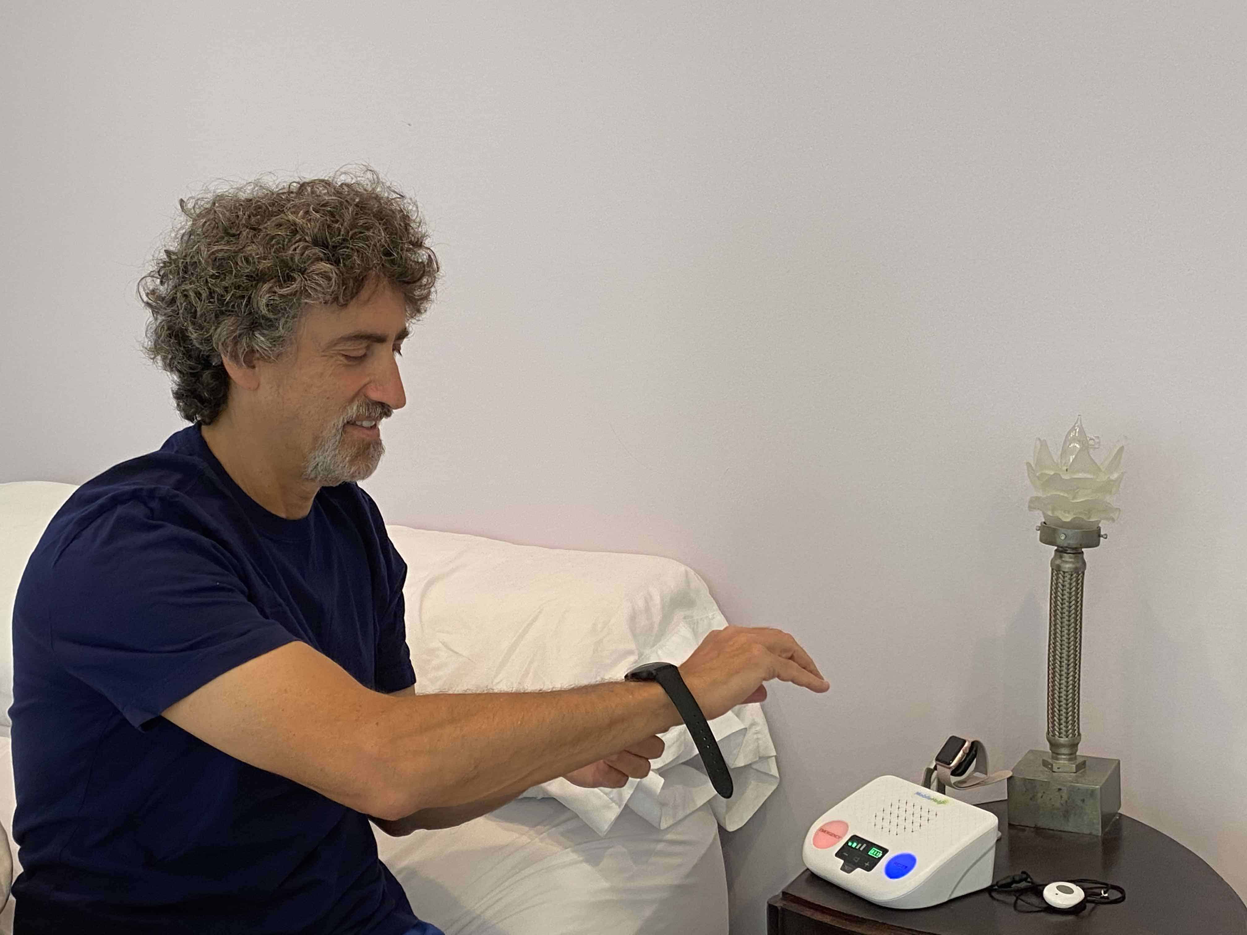 Our Editor Jeff Hoyt Testing Out MobileHelp