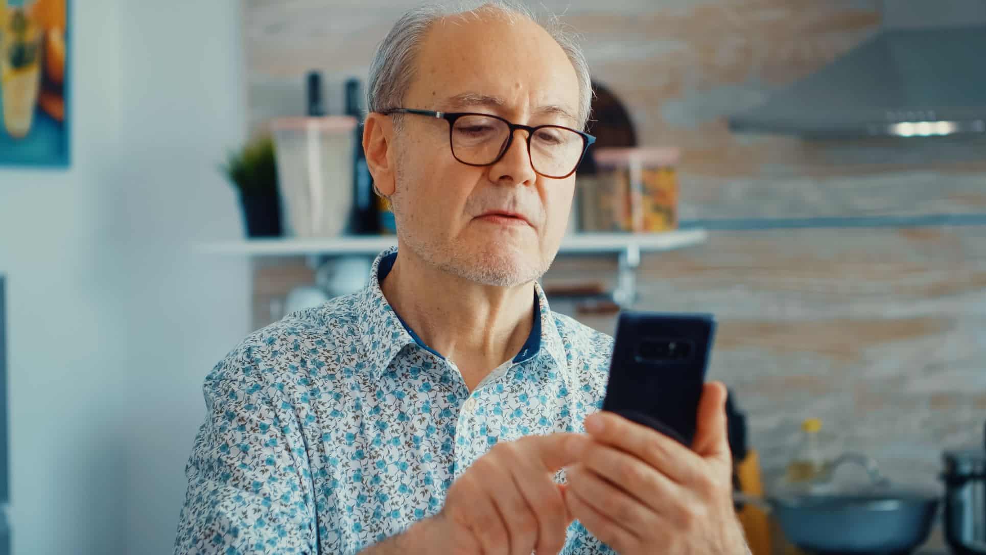 Man using Android phone