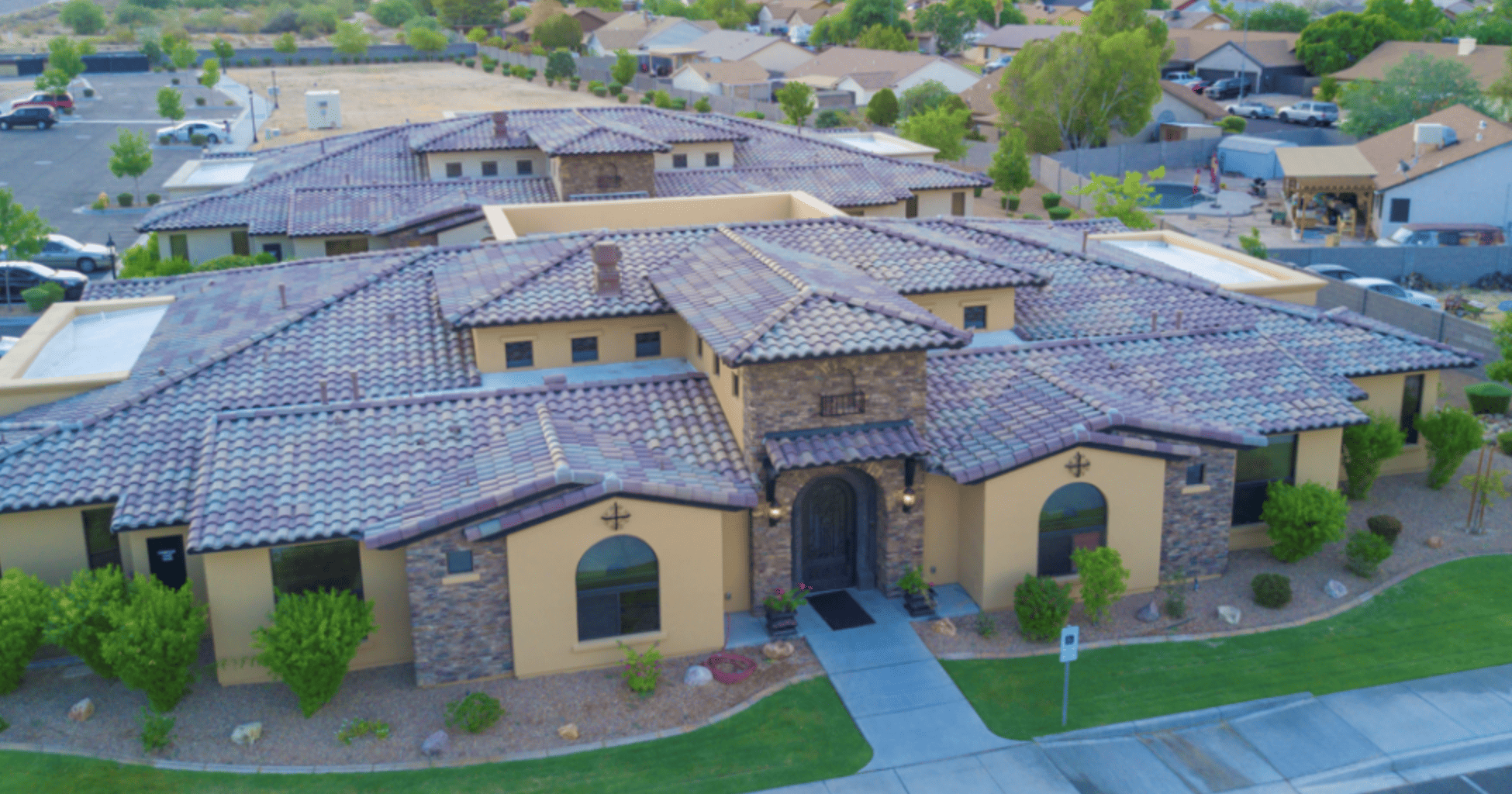 An overhead view of Heritage Village Assisted Living and the surrounding neighborhood. 