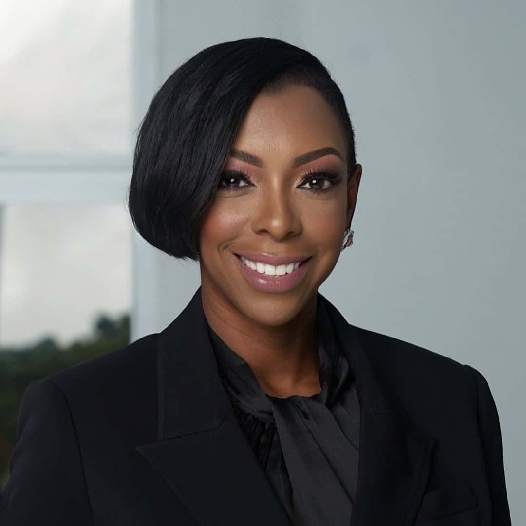 Stephanie Jones Headshot