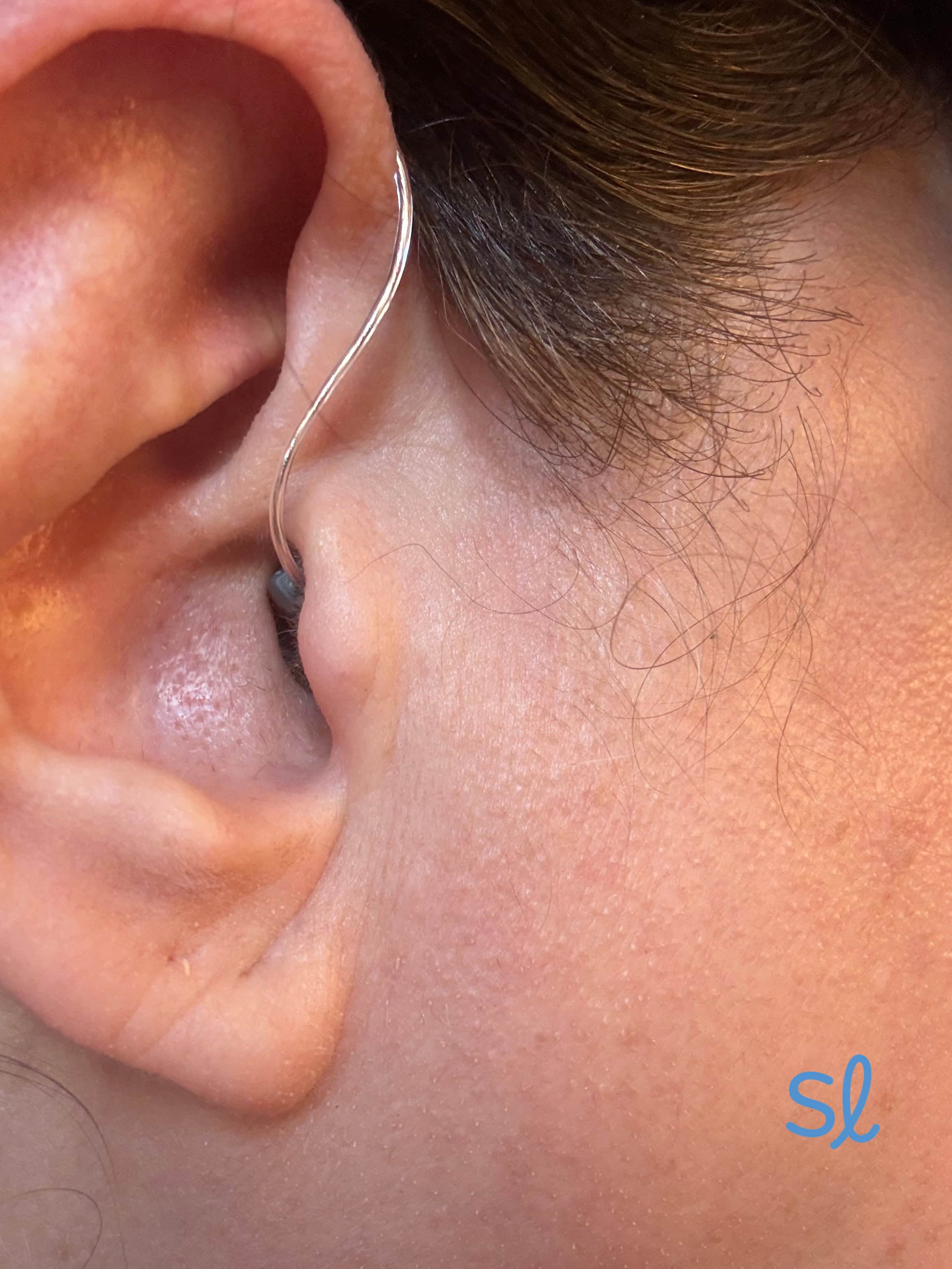 Wearing the Jabra Enhance 700 hearing aids